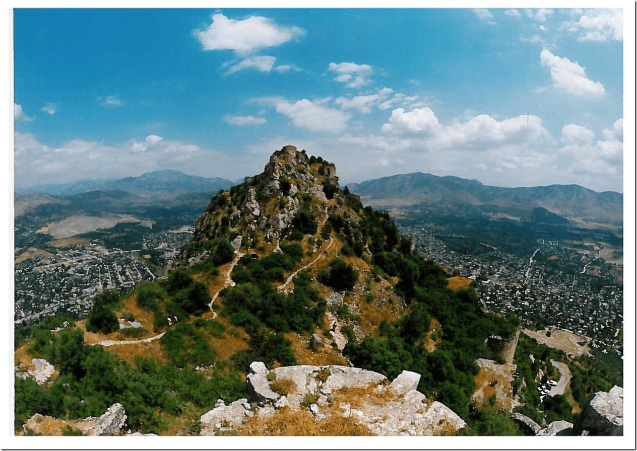 Sis in Cilicia - photo by Hrair Hawk Khatcherian